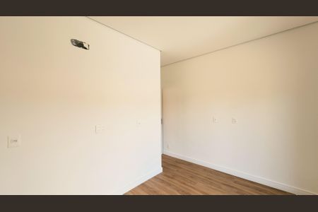 Casa de condomínio à venda com 171m², 3 quartos e 4 vagas Casa de condomínio à venda com 171m², 3 quartos e 4 vagasQuarto 2 - Suíte