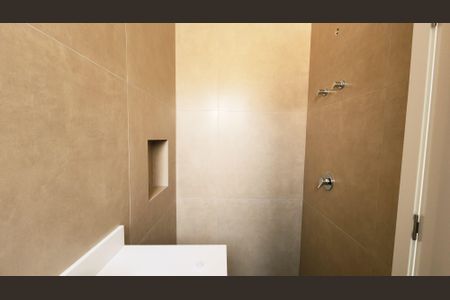 Casa de condomínio à venda com 171m², 3 quartos e 4 vagas Casa de condomínio à venda com 171m², 3 quartos e 4 vagasBanheiro da Suíte