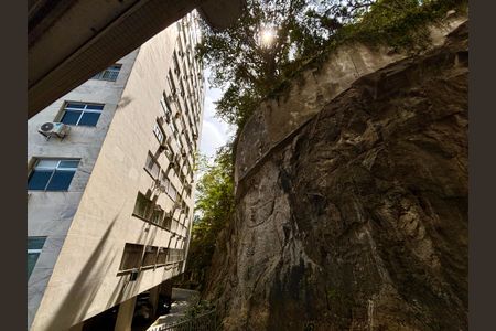 Apartamento para alugar com 210m², 4 quartos e 2 vagas Apartamento para alugar com 210m², 4 quartos e 2 vagasVista da Suíte