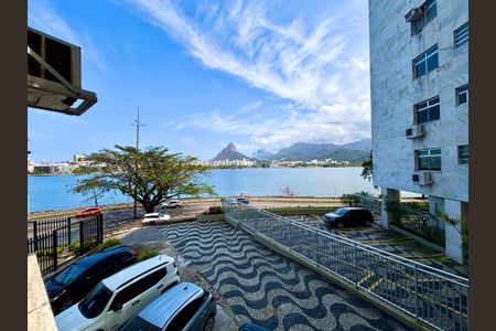 Apartamento para alugar com 210m², 4 quartos e 2 vagas Apartamento para alugar com 210m², 4 quartos e 2 vagasVista do Quarto 1