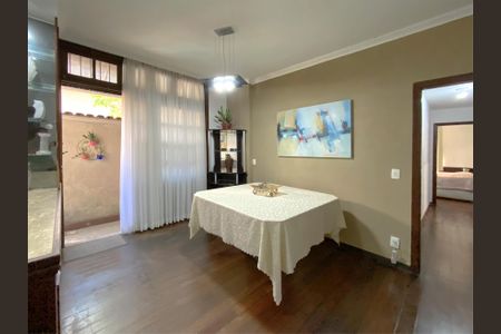 Apartamento à venda com 185m², 4 quartos e 2 vagasSala