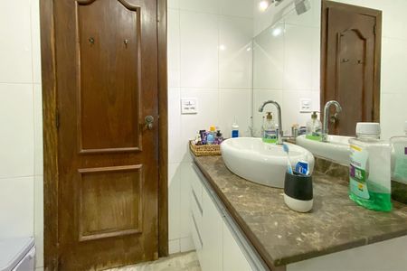 Apartamento à venda com 185m², 4 quartos e 2 vagasBanheiro Social 2