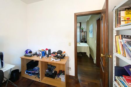 Apartamento à venda com 185m², 4 quartos e 2 vagasQuarto 4