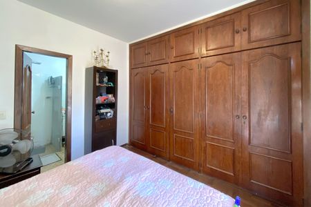 Apartamento à venda com 185m², 4 quartos e 2 vagasQuarto 1