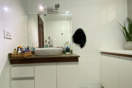 Apartamento à venda com 185m², 4 quartos e 2 vagasBanheiro Social 2