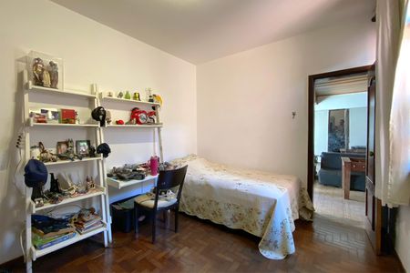 Apartamento à venda com 185m², 4 quartos e 2 vagasQuarto 2