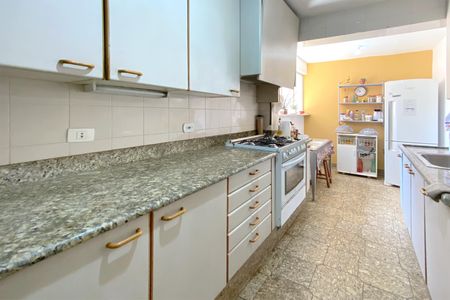 Apartamento à venda com 185m², 4 quartos e 2 vagasCozinha