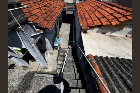 Casa à venda com 79m², 3 quartos e 3 vagasEscada Varanda