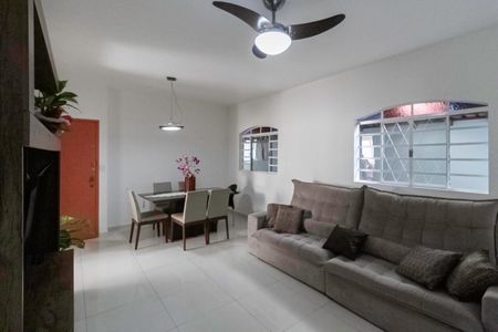Apartamento à venda com 110m², 3 quartos e 1 vaga Apartamento à venda com 110m², 3 quartos e 1 vagaSala