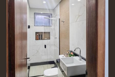 Apartamento à venda com 110m², 3 quartos e 1 vaga Apartamento à venda com 110m², 3 quartos e 1 vagaBanheiro social