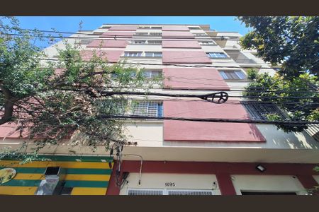 Apartamento para alugar com 70m², 2 quartos e sem vagaFachada