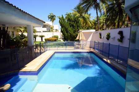 Casa de condomínio à venda com 1370m², 5 quartos e 10 vagasÁreas Externa