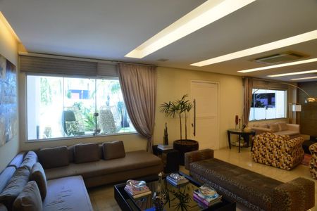 Casa de condomínio à venda com 1370m², 5 quartos e 10 vagasSala 1