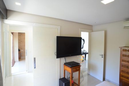 Casa de condomínio à venda com 1370m², 5 quartos e 10 vagasSuíte 5