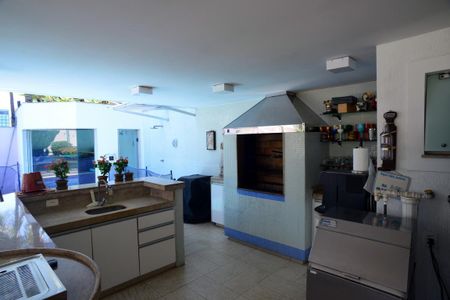 Casa de condomínio à venda com 1370m², 5 quartos e 10 vagasÁreas Externa