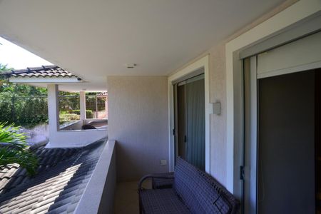 Casa de condomínio à venda com 1370m², 5 quartos e 10 vagasVaranda da Suíte 2