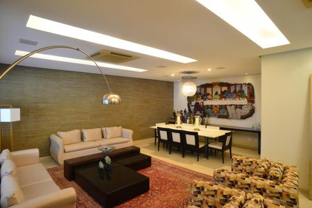 Casa de condomínio à venda com 1370m², 5 quartos e 10 vagasSala 1