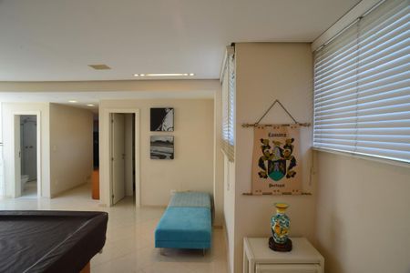 Casa de condomínio à venda com 1370m², 5 quartos e 10 vagasSala 3