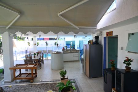 Casa de condomínio à venda com 1370m², 5 quartos e 10 vagasÁreas Externa