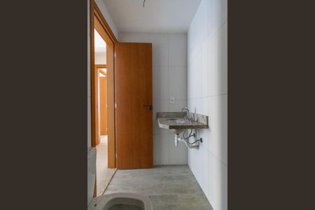 Apartamento à venda com 84m², 2 quartos e 1 vaga Apartamento à venda com 84m², 2 quartos e 1 vagaBanheiro Suite