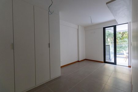 Apartamento à venda com 84m², 2 quartos e 1 vaga Apartamento à venda com 84m², 2 quartos e 1 vagaQuarto Suite