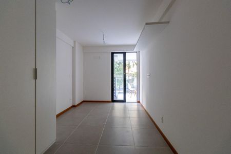 Apartamento à venda com 84m², 2 quartos e 1 vaga Apartamento à venda com 84m², 2 quartos e 1 vagaQuarto Suite