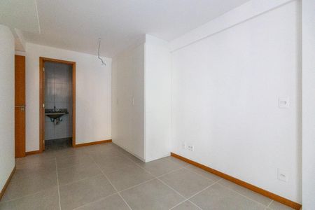 Apartamento à venda com 84m², 2 quartos e 1 vaga Apartamento à venda com 84m², 2 quartos e 1 vagaQuarto Suite