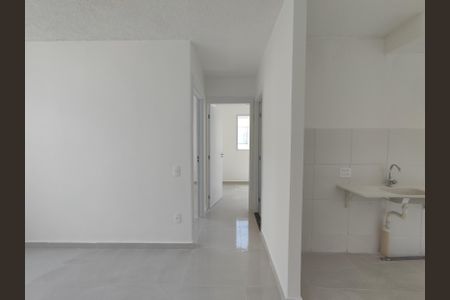 Sala de apartamento para alugar com 2 quartos, 50m² em Vargem Pequena, Rio de Janeiro
