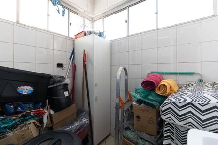 Apartamento à venda com 65m², 3 quartos e 2 vagasLavanderia