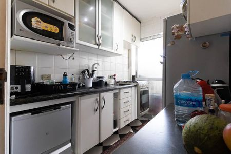 Apartamento à venda com 65m², 3 quartos e 2 vagasCozinha