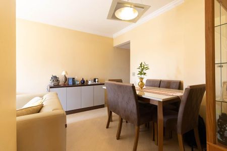 Apartamento à venda com 65m², 3 quartos e 2 vagasSala