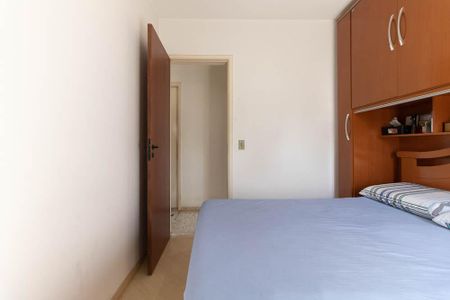 Apartamento à venda com 65m², 3 quartos e 2 vagasQuarto 2