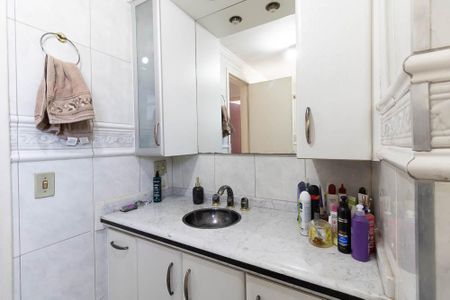 Apartamento à venda com 65m², 3 quartos e 2 vagasBanheiro