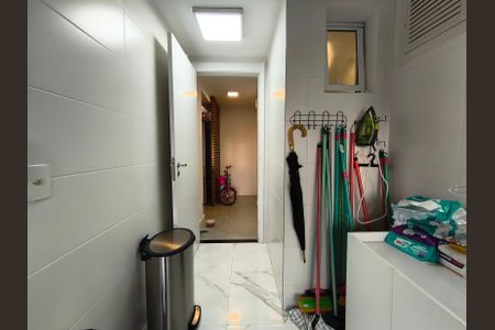 Apartamento à venda com 140m², 3 quartos e 3 vagasÁrea de Serviço