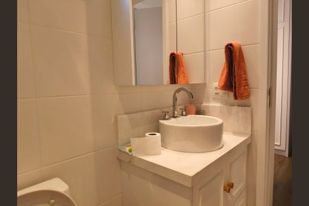 Apartamento à venda com 140m², 3 quartos e 3 vagasBanheiro da Suíte 1