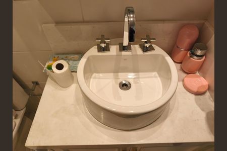 Apartamento à venda com 140m², 3 quartos e 3 vagasBanheiro da Suíte 1