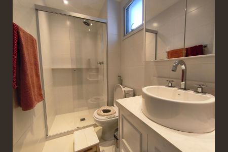Apartamento à venda com 140m², 3 quartos e 3 vagasBanheiro da Suíte 1