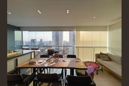 Apartamento à venda com 140m², 3 quartos e 3 vagasVaranda