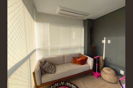 Apartamento à venda com 140m², 3 quartos e 3 vagasVaranda