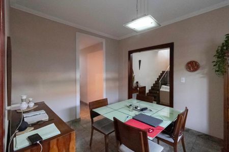 Casa à venda com 220m², 3 quartos e 3 vagasCopa