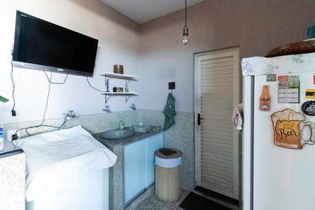 Casa à venda com 220m², 3 quartos e 3 vagasÁrea de serviço