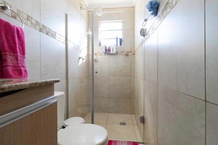 Casa à venda com 220m², 3 quartos e 3 vagasBanheiro 1