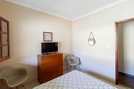 Casa à venda com 220m², 3 quartos e 3 vagasQuarto 1