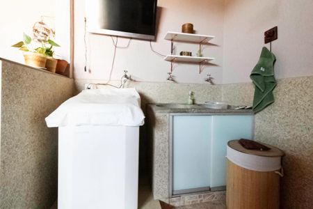 Casa à venda com 220m², 3 quartos e 3 vagasÁrea de serviço