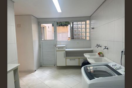 Casa à venda com 3 quartos, 682m² em Campo Belo, São Paulo