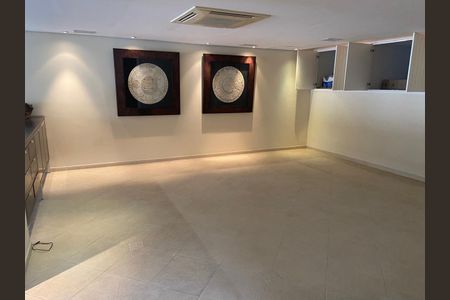 Casa à venda com 3 quartos, 682m² em Campo Belo, São Paulo