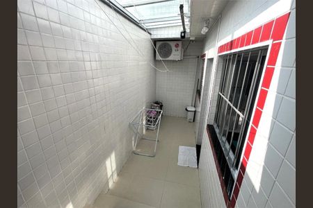 Casa à venda com 251m², 7 quartos e 4 vagas