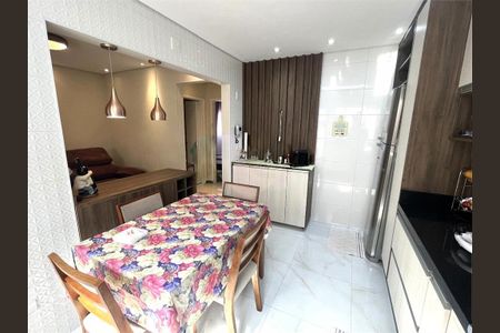 Casa à venda com 7 quartos, 251m² em Vila Macedopolis, São Paulo