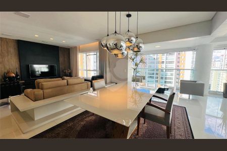 Apartamento à venda com 3 quartos, 185m² em Campo Belo, São Paulo