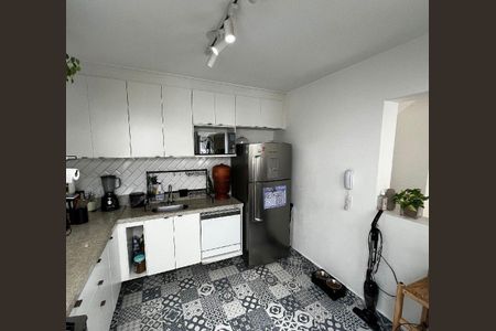 Casa à venda com 3 quartos, 242m² em Chora Menino, São Paulo